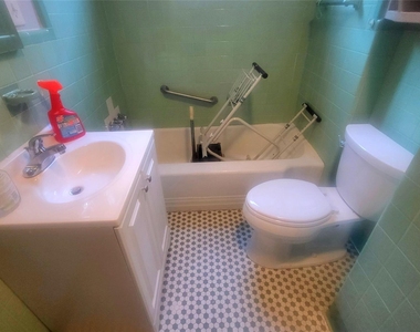 319 Mansion Street - Photo Thumbnail 3