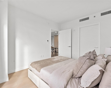 33-71 Prince St - Photo Thumbnail 5