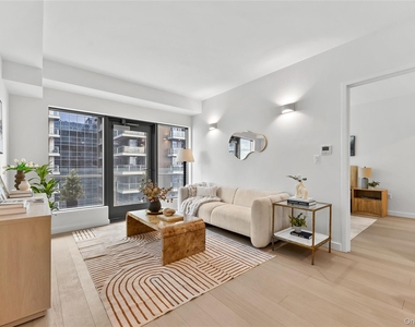 33-71 Prince St - Photo Thumbnail 2