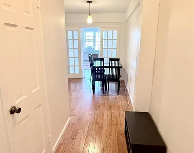 83-60 Vietor Avenue - Photo Thumbnail 6