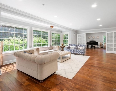 22 Crane Road - Photo Thumbnail 3