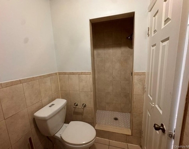 97 Waverly Street - Photo Thumbnail 11