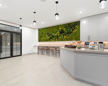 990 Corporate Drive - Photo Thumbnail 13