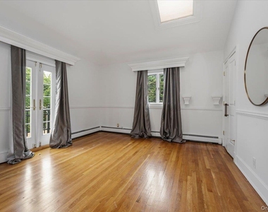 47 Shoreham Road - Photo Thumbnail 20