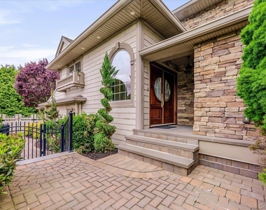 47 Shoreham Road - Photo Thumbnail 1