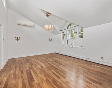47 Shoreham Road - Photo Thumbnail 16