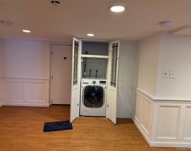 19 Laurel St - Photo Thumbnail 1