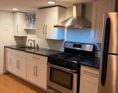 19 Laurel St - Photo Thumbnail 5