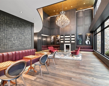 695 Merrick Avenue - Photo Thumbnail 9