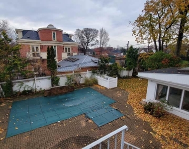186-20 Troon Road - Photo Thumbnail 1