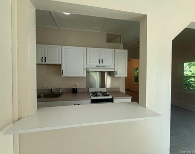 1 Scotts Way - Photo Thumbnail 2