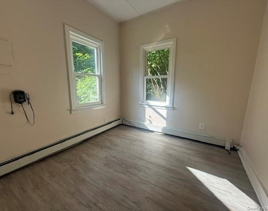 1 Scotts Way - Photo Thumbnail 4