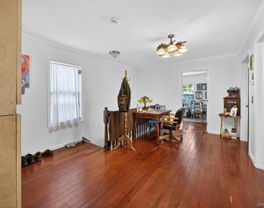 28 Academy Avenue - Photo Thumbnail 4