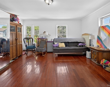 28 Academy Avenue - Photo Thumbnail 9