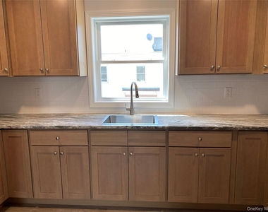 120 E Central Avenue - Photo Thumbnail 6