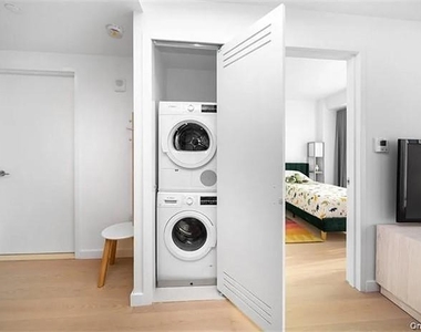3371 Prince Street - Photo Thumbnail 4
