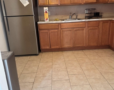 33 Hawthorne Road - Photo Thumbnail 4