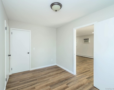 80 Maxwell Avenue - Photo Thumbnail 10