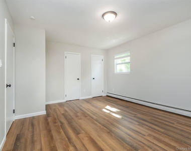 80 Maxwell Avenue - Photo Thumbnail 16