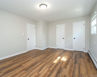 80 Maxwell Avenue - Photo Thumbnail 15