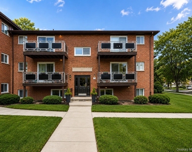 16 Tanager Road - Photo Thumbnail 1