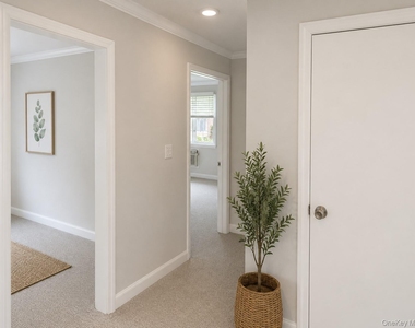 16 Tanager Road - Photo Thumbnail 8