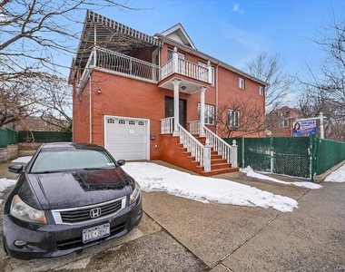 77-16 Kew Forest Lane - Photo Thumbnail 24