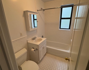10 Wright Place - Photo Thumbnail 6