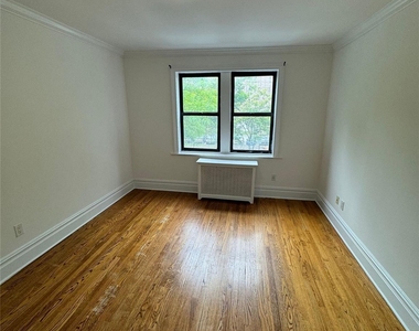 10 Wright Place - Photo Thumbnail 8