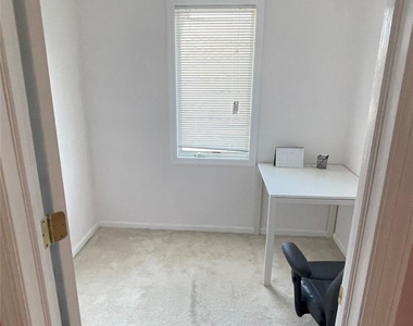 8015 260th Street - Photo Thumbnail 12
