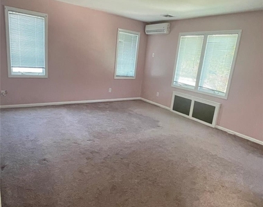 8015 260th Street - Photo Thumbnail 11
