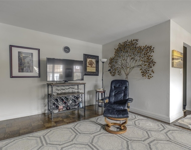 1 Anchorage Lane - Photo Thumbnail 4