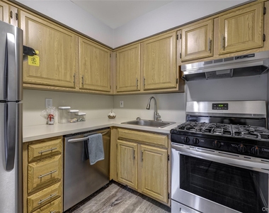 1 Anchorage Lane - Photo Thumbnail 9