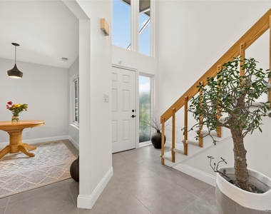 60 Wimbledon Drive - Photo Thumbnail 3