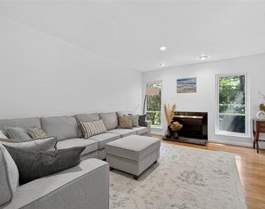 60 Wimbledon Drive - Photo Thumbnail 6
