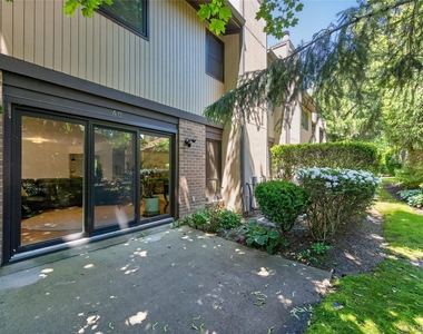 60 Wimbledon Drive - Photo Thumbnail 29