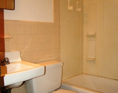 349 Hooker Avenue - Photo Thumbnail 2