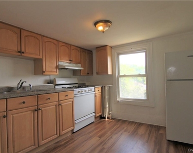 119 High Street - Photo Thumbnail 6