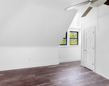 3604 Lexington Avenue - Photo Thumbnail 5