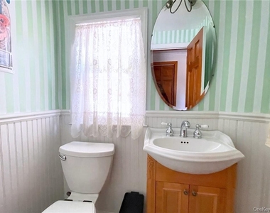 12 Ervilla Drive - Photo Thumbnail 19