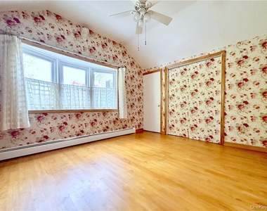 12 Ervilla Drive - Photo Thumbnail 17
