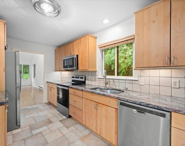 605 Heritage Hills - Photo Thumbnail 3