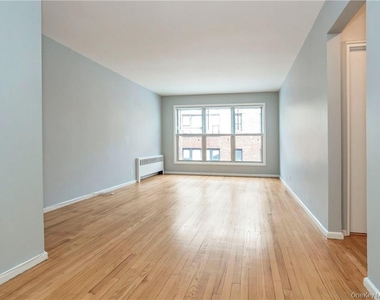 15 Quinby Avenue - Photo Thumbnail 3
