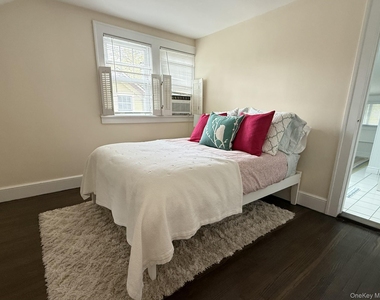 38 Sammis Street - Photo Thumbnail 11