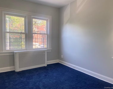 148-42 87th Avenue - Photo Thumbnail 4