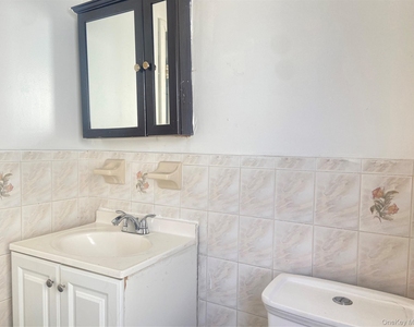 148-42 87th Avenue - Photo Thumbnail 3