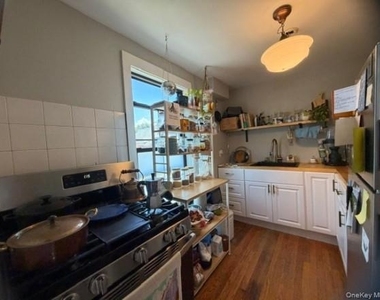 28 Bridge Street - Photo Thumbnail 14