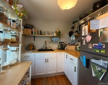 28 Bridge Street - Photo Thumbnail 5
