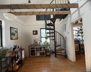 28 Bridge Street - Photo Thumbnail 4