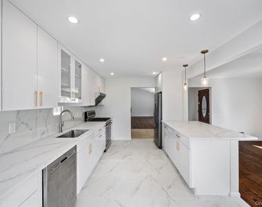 372 Heathcote Road - Photo Thumbnail 2